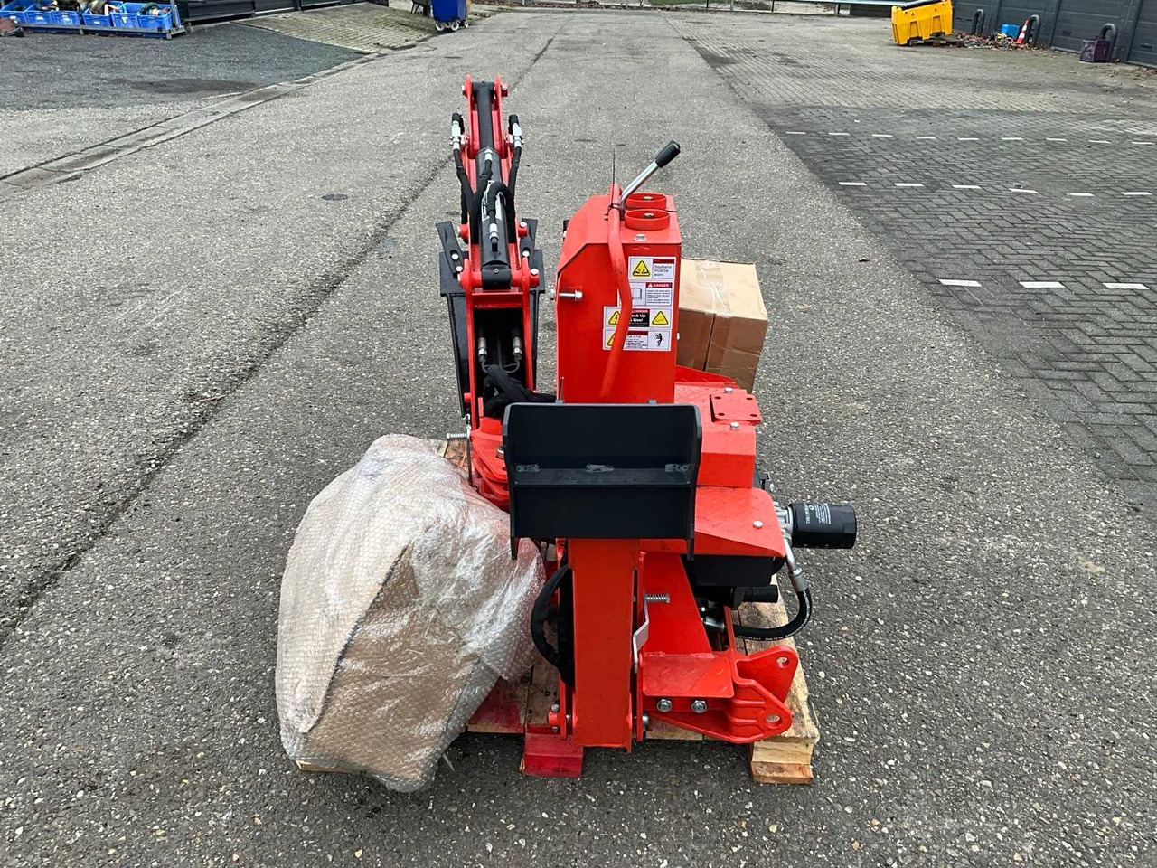 UNUSED AGMA BHM-175 ATTACHMENT STICK - Backhoe loader: picture 4 UNUSED AGMA BHM-175 ATTACHMENT STICK - Backhoe loader: picture 4