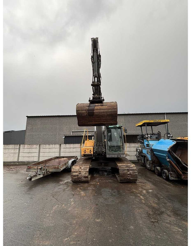 VOLVO - 2007 - EC180CL - CRAWLER EXCAVATOR - Excavator: picture 5 VOLVO - 2007 - EC180CL - CRAWLER EXCAVATOR - Excavator: picture 5