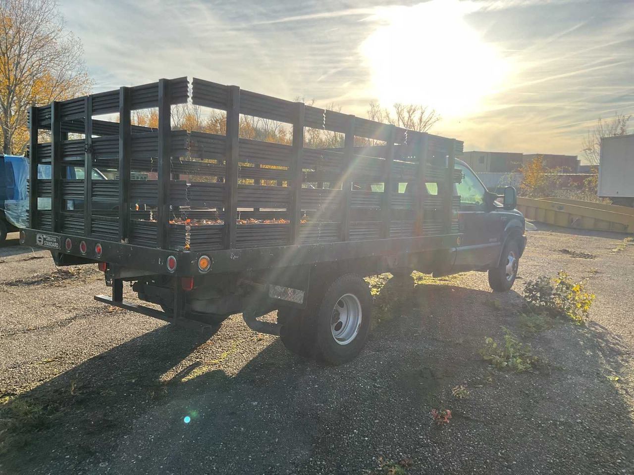 2003 FORD F-350 XL SUPER DUTY STAKE COMMERCIAL VEHICLE - Van: picture 4 2003 FORD F-350 XL SUPER DUTY STAKE COMMERCIAL VEHICLE - Van: picture 4