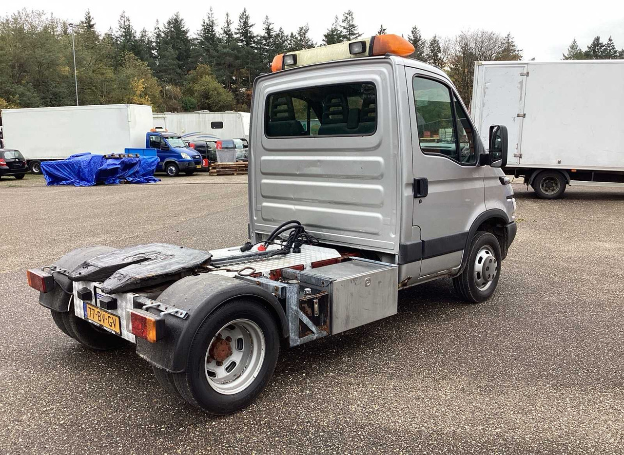 2005 IVECO 40C17 10 TON TRACTOR COMMERCIAL VEHICLE - Van: picture 5 2005 IVECO 40C17 10 TON TRACTOR COMMERCIAL VEHICLE - Van: picture 5