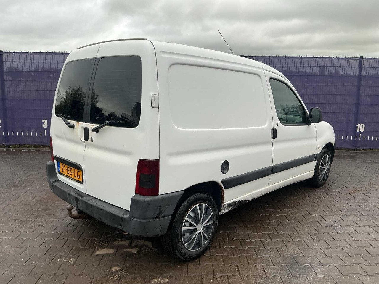 2005 - PEUGEOT - PARTNER - 170C 1.9 D AVANTAGE - COMMERCIAL VEHICLE - Van: picture 4 2005 - PEUGEOT - PARTNER - 170C 1.9 D AVANTAGE - COMMERCIAL VEHICLE - Van: picture 4