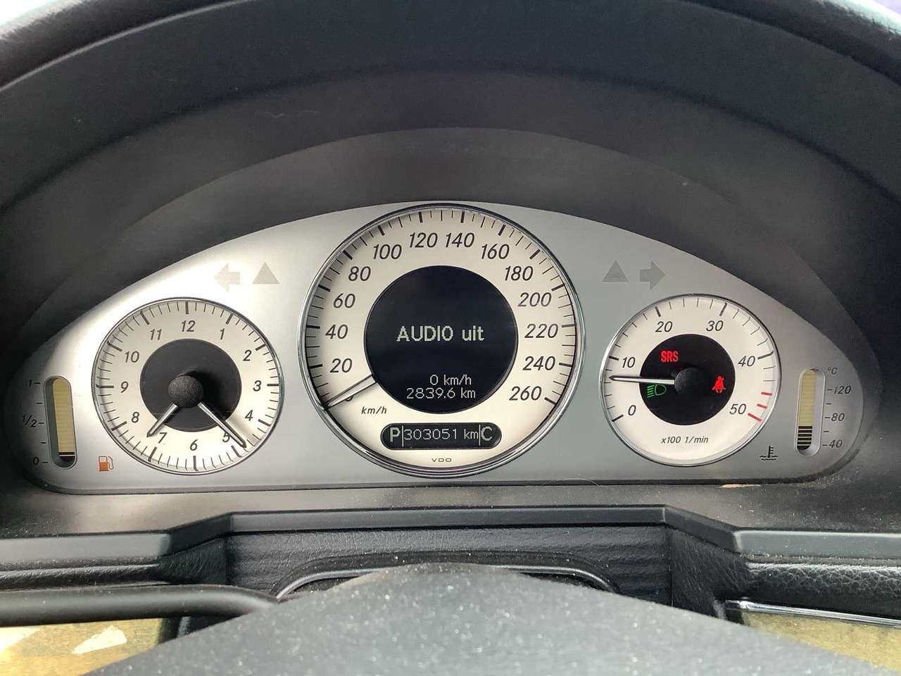 Van 2006 - MERCEDES-BENZ - E320 CDI COMMERCIAL VEHICLE: picture 14 Van 2006 - MERCEDES-BENZ - E320 CDI COMMERCIAL VEHICLE: picture 14