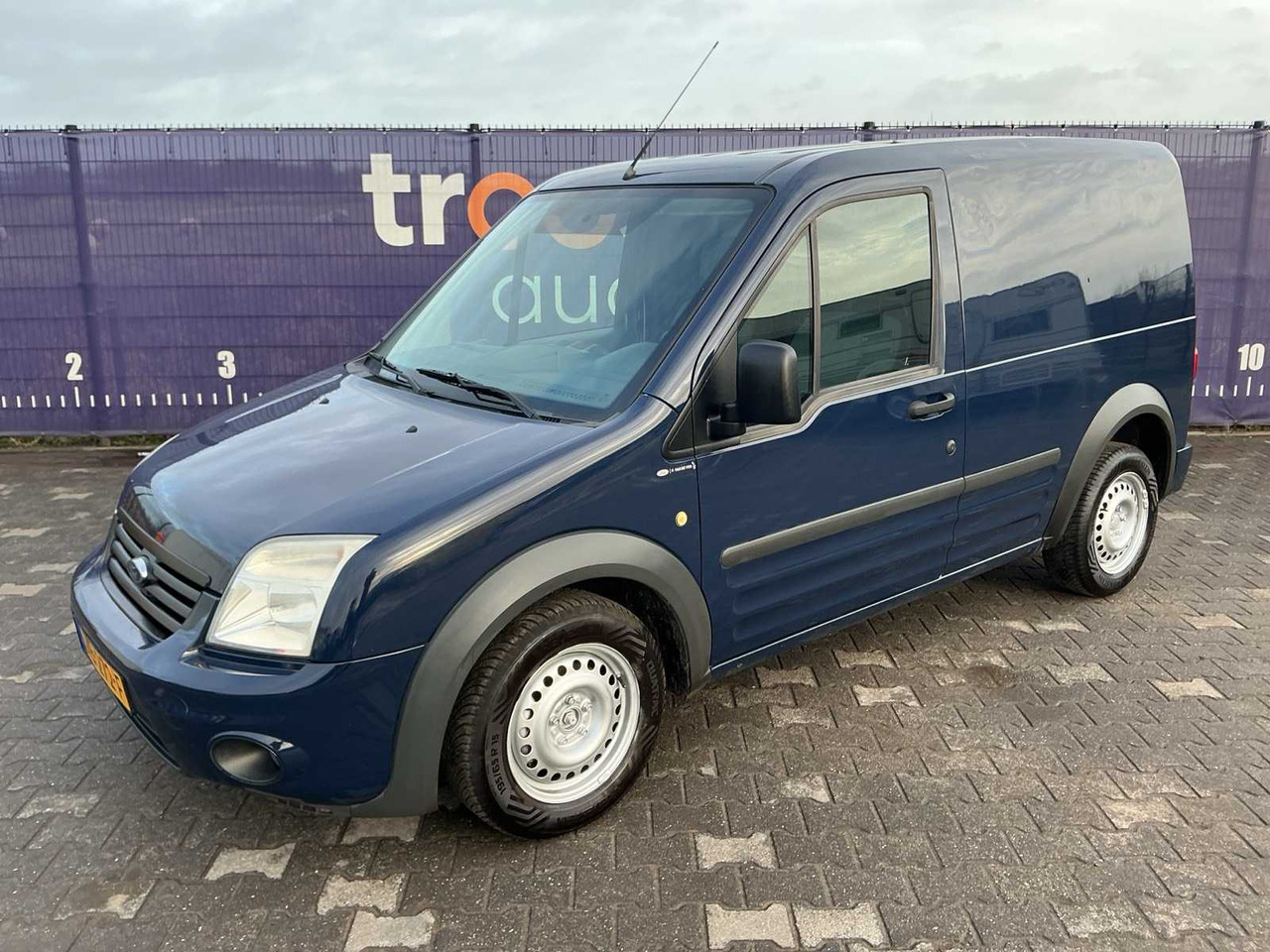 2013 - FORD - TRANSIT CONNECT - T200S 1.8 TDCI TREND - COMMERCIAL VEHICLE - Van: picture 1 2013 - FORD - TRANSIT CONNECT - T200S 1.8 TDCI TREND - COMMERCIAL VEHICLE - Van: picture 1