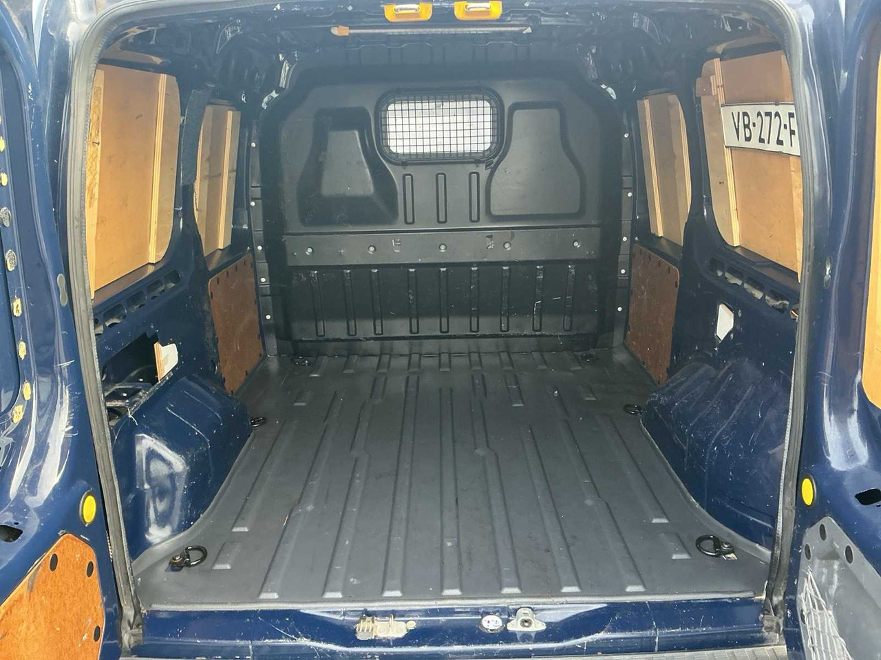 2013 - FORD - TRANSIT CONNECT - T200S 1.8 TDCI TREND - COMMERCIAL VEHICLE - Van: picture 5 2013 - FORD - TRANSIT CONNECT - T200S 1.8 TDCI TREND - COMMERCIAL VEHICLE - Van: picture 5