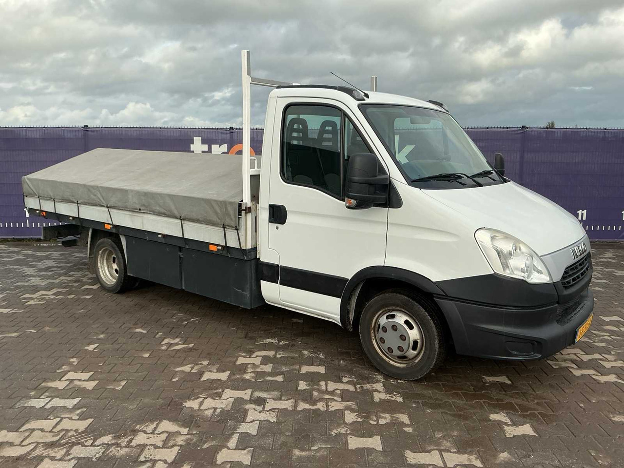 2013 - IVECO - DAILY - 35C15 375 - COMMERCIAL VEHICLE/PICK-UP - Van: picture 2 2013 - IVECO - DAILY - 35C15 375 - COMMERCIAL VEHICLE/PICK-UP - Van: picture 2