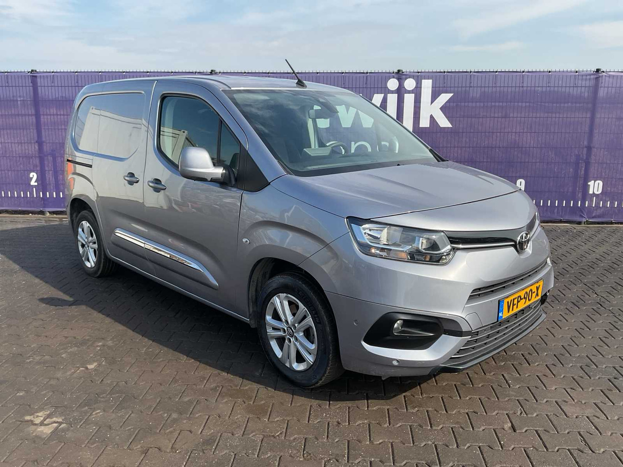 2020 - TOYOTA - PROACE CITY - 1.5 D-4D INNOVATOR - COMMERCIAL VEHICLE - Van: picture 2 2020 - TOYOTA - PROACE CITY - 1.5 D-4D INNOVATOR - COMMERCIAL VEHICLE - Van: picture 2