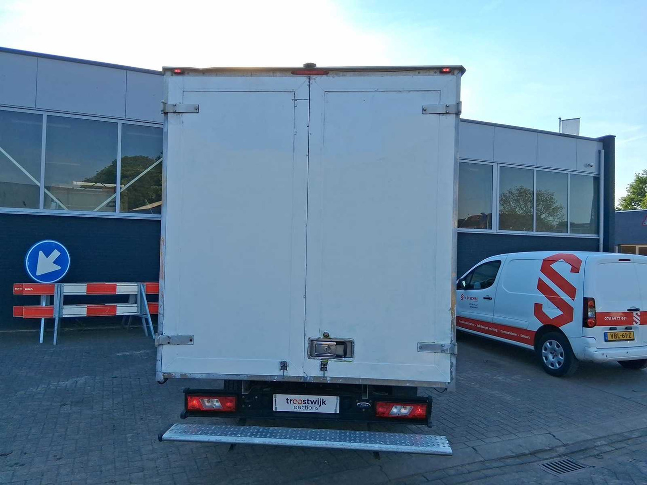 FORD TRANSIT 350 2.0 TDCI L4H1 TREND VAN | VHV-11-T - Van: picture 5 FORD TRANSIT 350 2.0 TDCI L4H1 TREND VAN | VHV-11-T - Van: picture 5