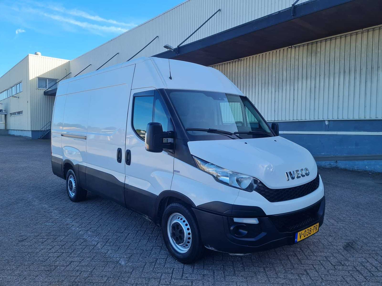 IVECO - DAILY - 35S15V 2.3 352 H2 L - V-038-PR - Van: picture 2 IVECO - DAILY - 35S15V 2.3 352 H2 L - V-038-PR - Van: picture 2