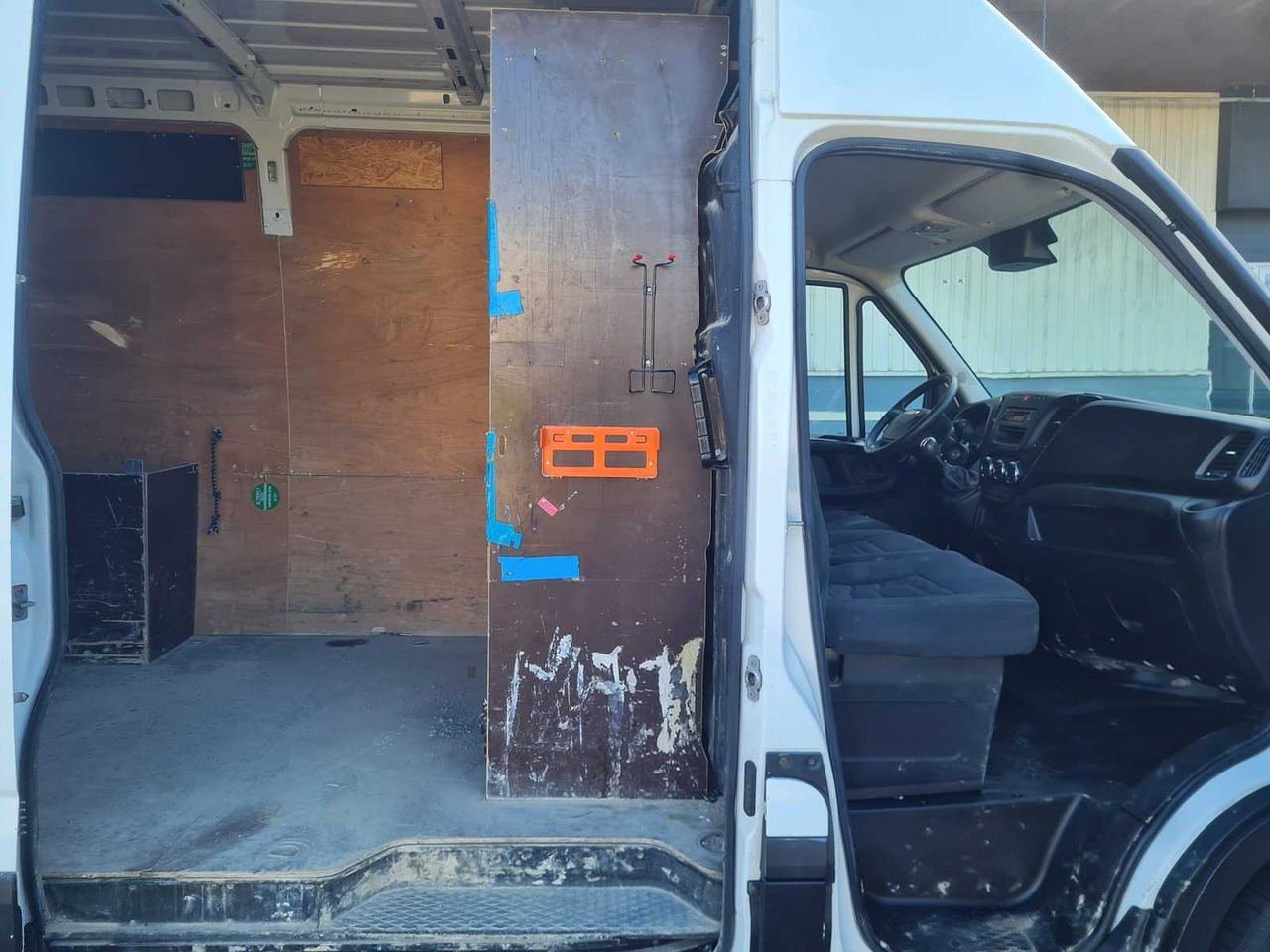 IVECO - DAILY - 35S15V 2.3 352 H2 L - V-038-PR - Van: picture 5 IVECO - DAILY - 35S15V 2.3 352 H2 L - V-038-PR - Van: picture 5