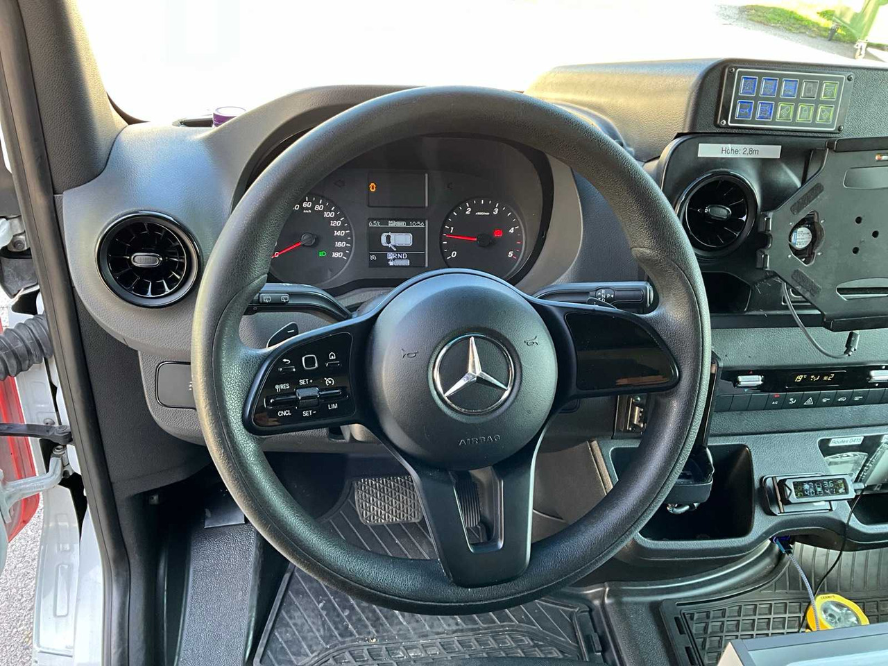 Van MERCEDES-BENZ SPRINTER 419 CDI AMBULANCE ITW: picture 16 Van MERCEDES-BENZ SPRINTER 419 CDI AMBULANCE ITW: picture 16