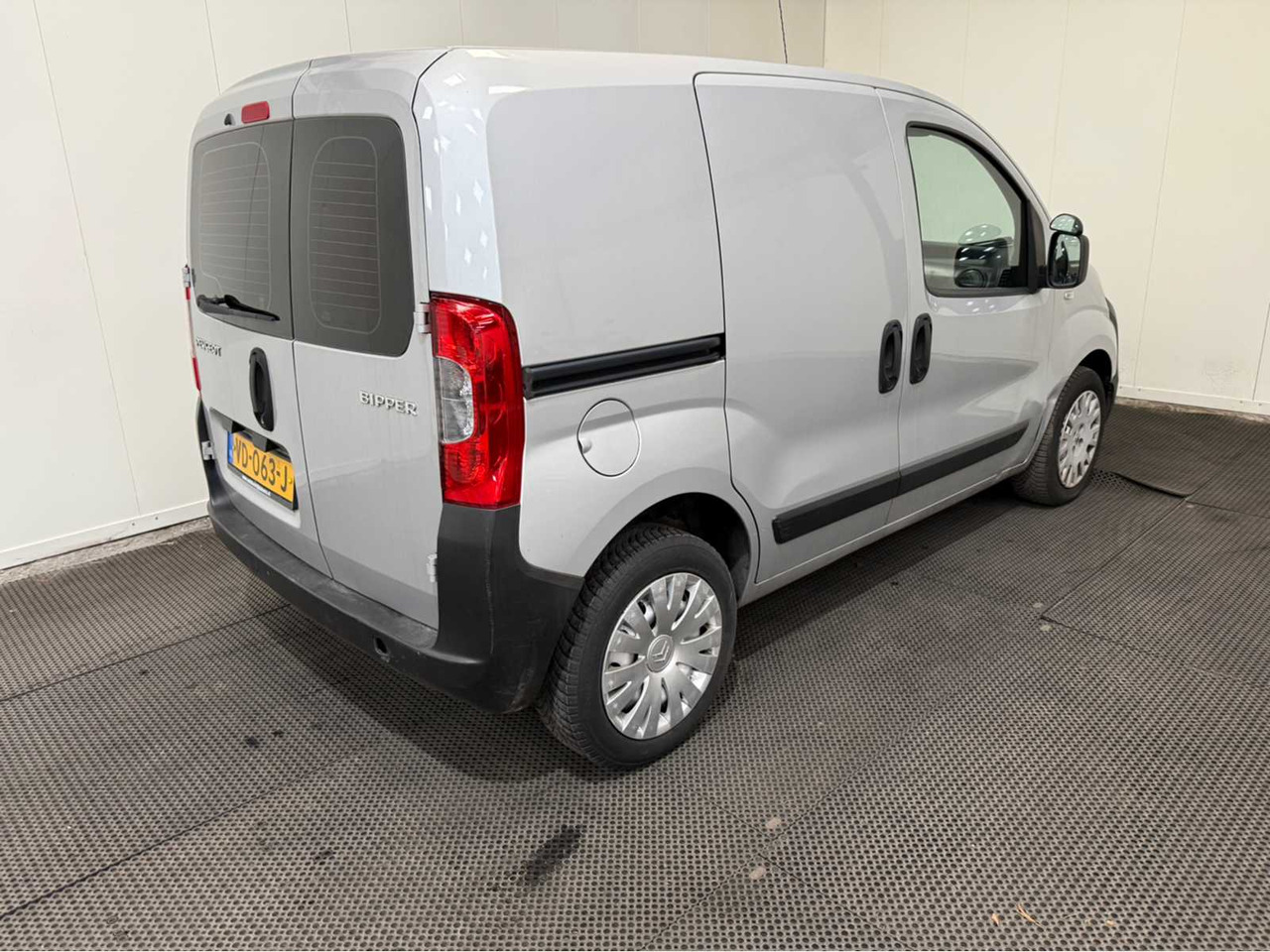 PEUGEOT - BIPPER - COMMERCIAL VEHICLE - 2013 - Van: picture 5 PEUGEOT - BIPPER - COMMERCIAL VEHICLE - 2013 - Van: picture 5