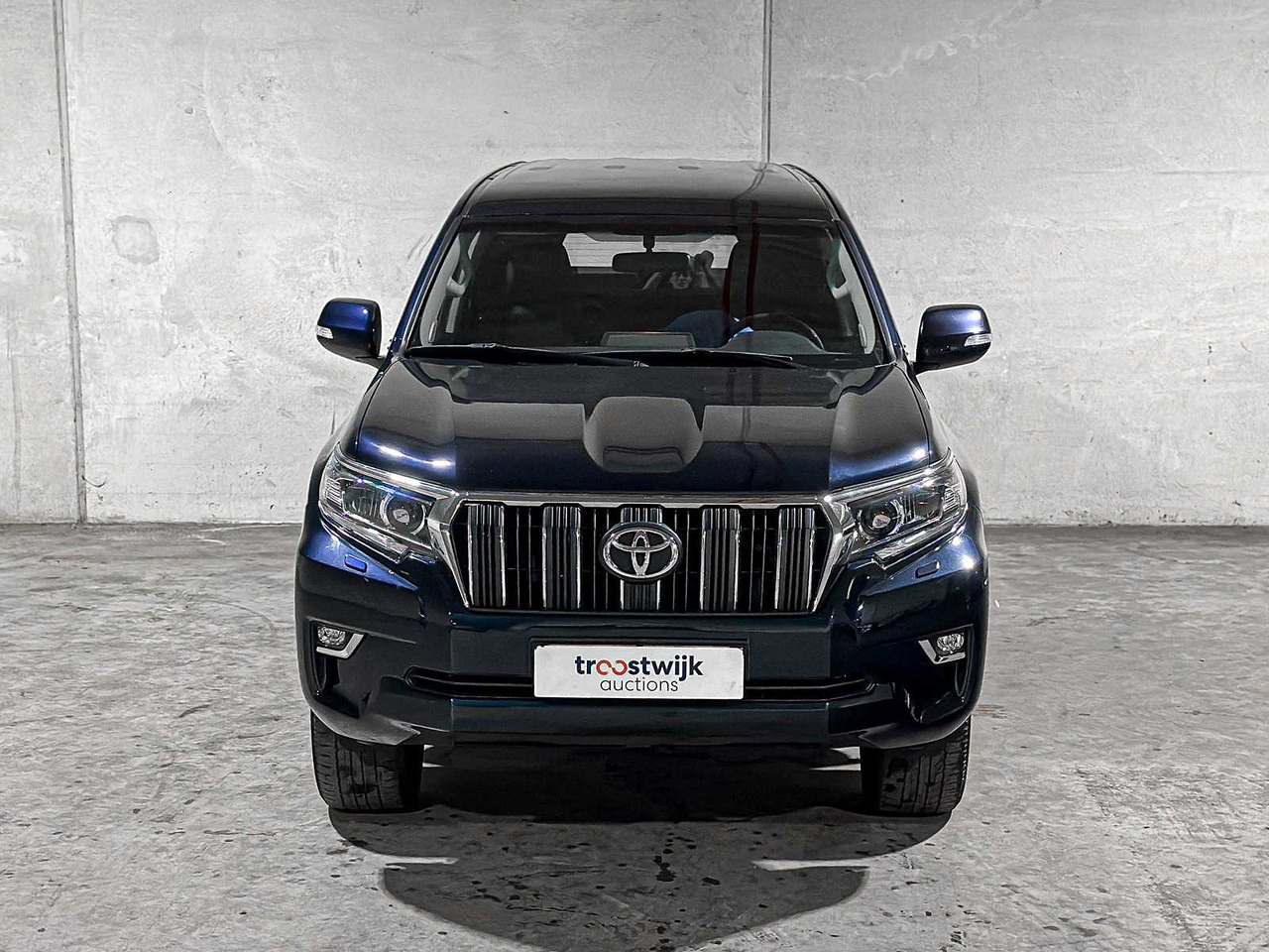 TOYOTA LAND CRUISER 2.8 D-4D-F CHALLENGER BLIND VAN 177HP 2020, VHH-33-H COMMERCIAL VEHICLE - Van: picture 4 TOYOTA LAND CRUISER 2.8 D-4D-F CHALLENGER BLIND VAN 177HP 2020, VHH-33-H COMMERCIAL VEHICLE - Van: picture 4