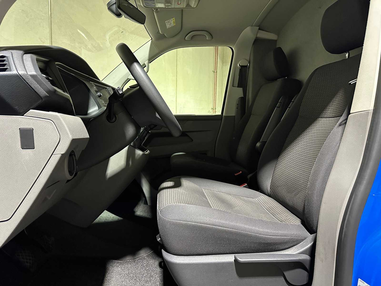 Van VOLKSWAGEN TRANSPORTER 2.0 TDI L1H1 28 90HP 2021, VLF-37-F COMMERCIAL VEHICLE: picture 25