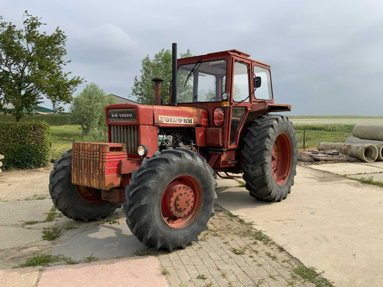 Volvo BM T-814 A - Farm tractor: picture 1 Volvo BM T-814 A - Farm tractor: picture 1