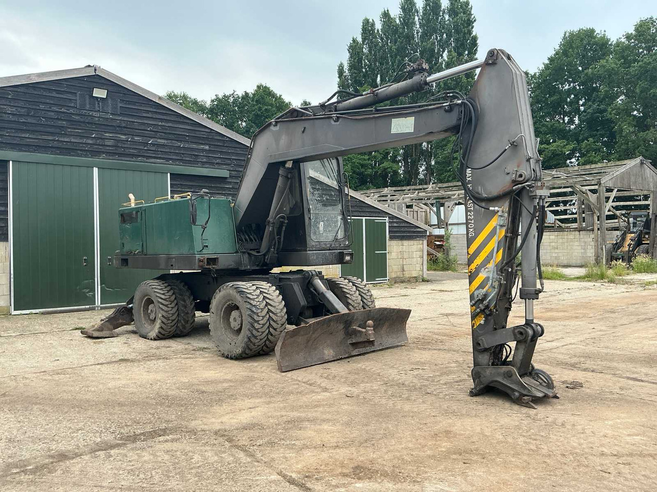 Volvo EW200 - Wheel excavator: picture 3 Volvo EW200 - Wheel excavator: picture 3