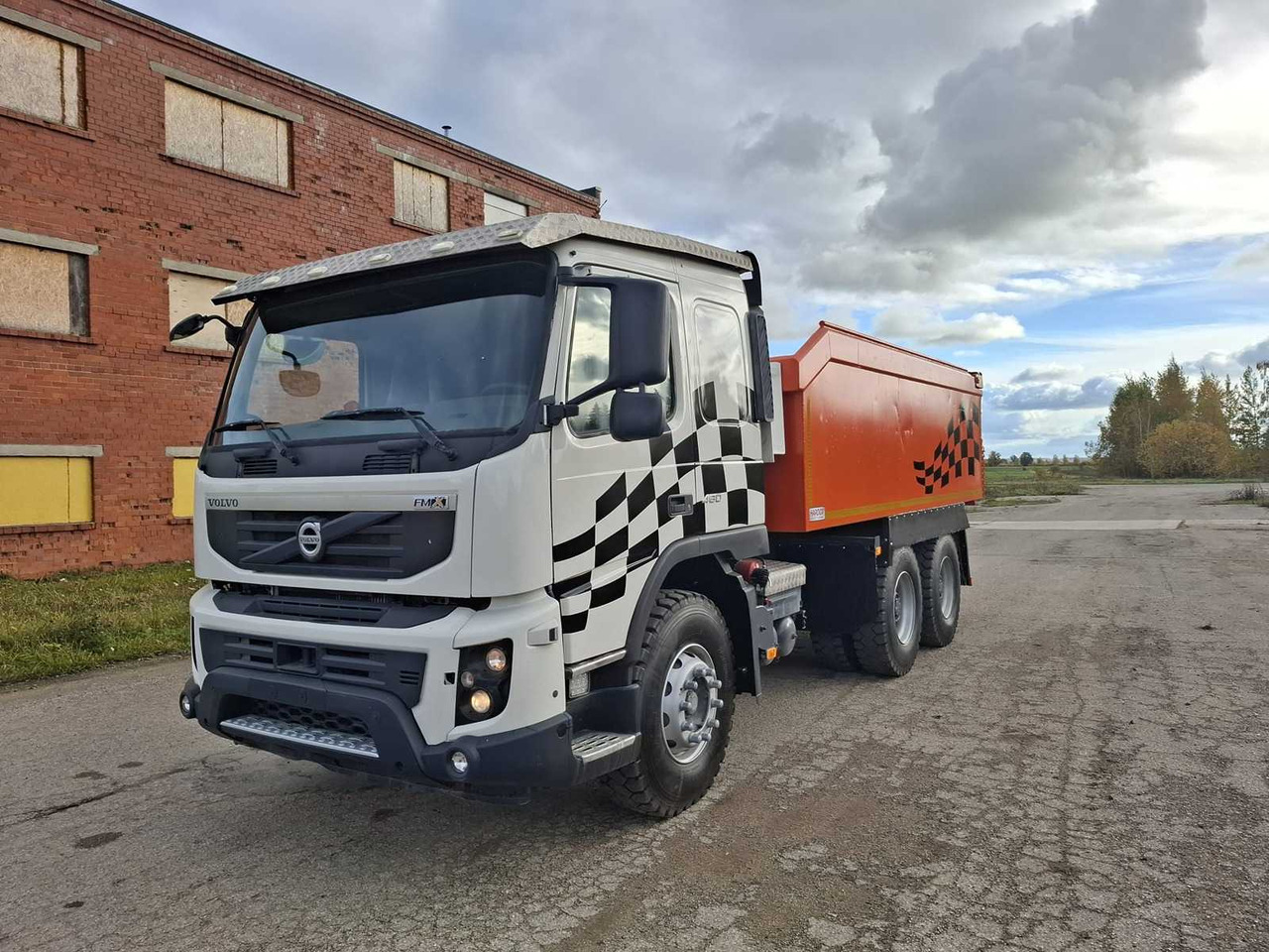 Volvo VOLVO - FM460 - DUMPER TRUCK - 2012 - Dumper: picture 2 Volvo VOLVO - FM460 - DUMPER TRUCK - 2012 - Dumper: picture 2