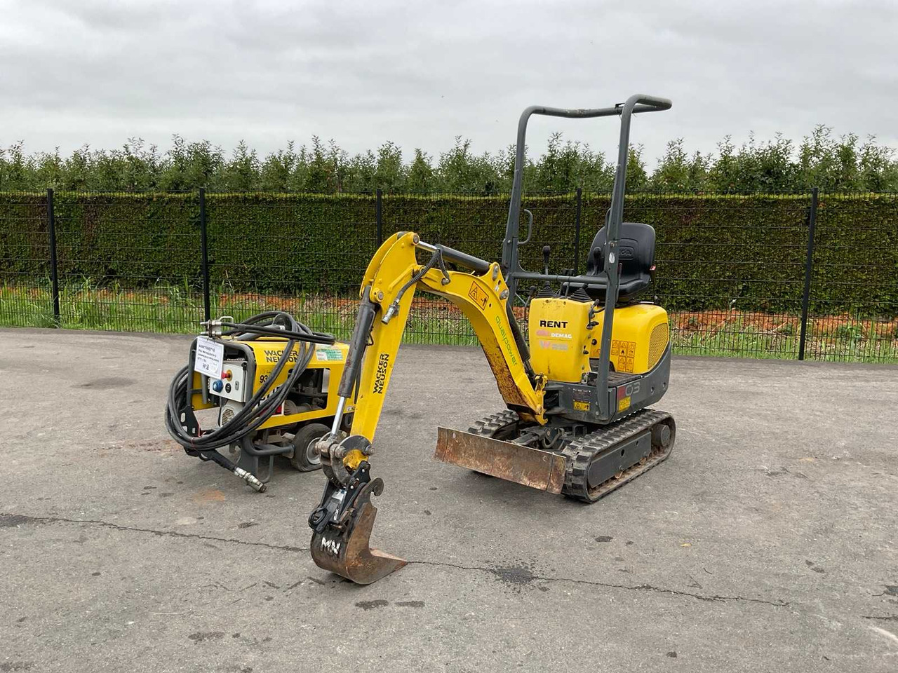 Wacker Neuson 80B Dualpower - Mini excavator: picture 1 Wacker Neuson 80B Dualpower - Mini excavator: picture 1