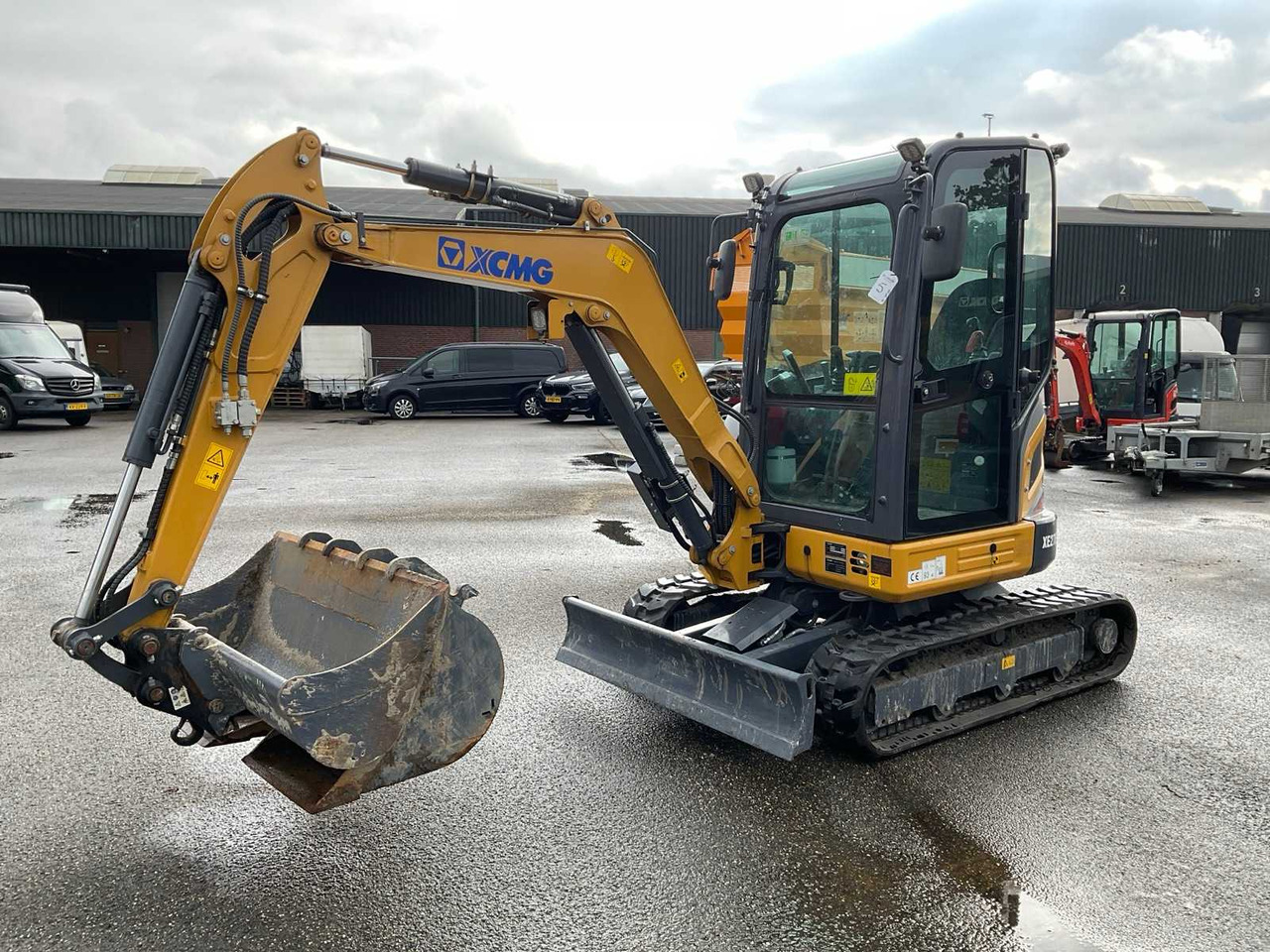 XCMG XE27E - Mini excavator: picture 1 XCMG XE27E - Mini excavator: picture 1