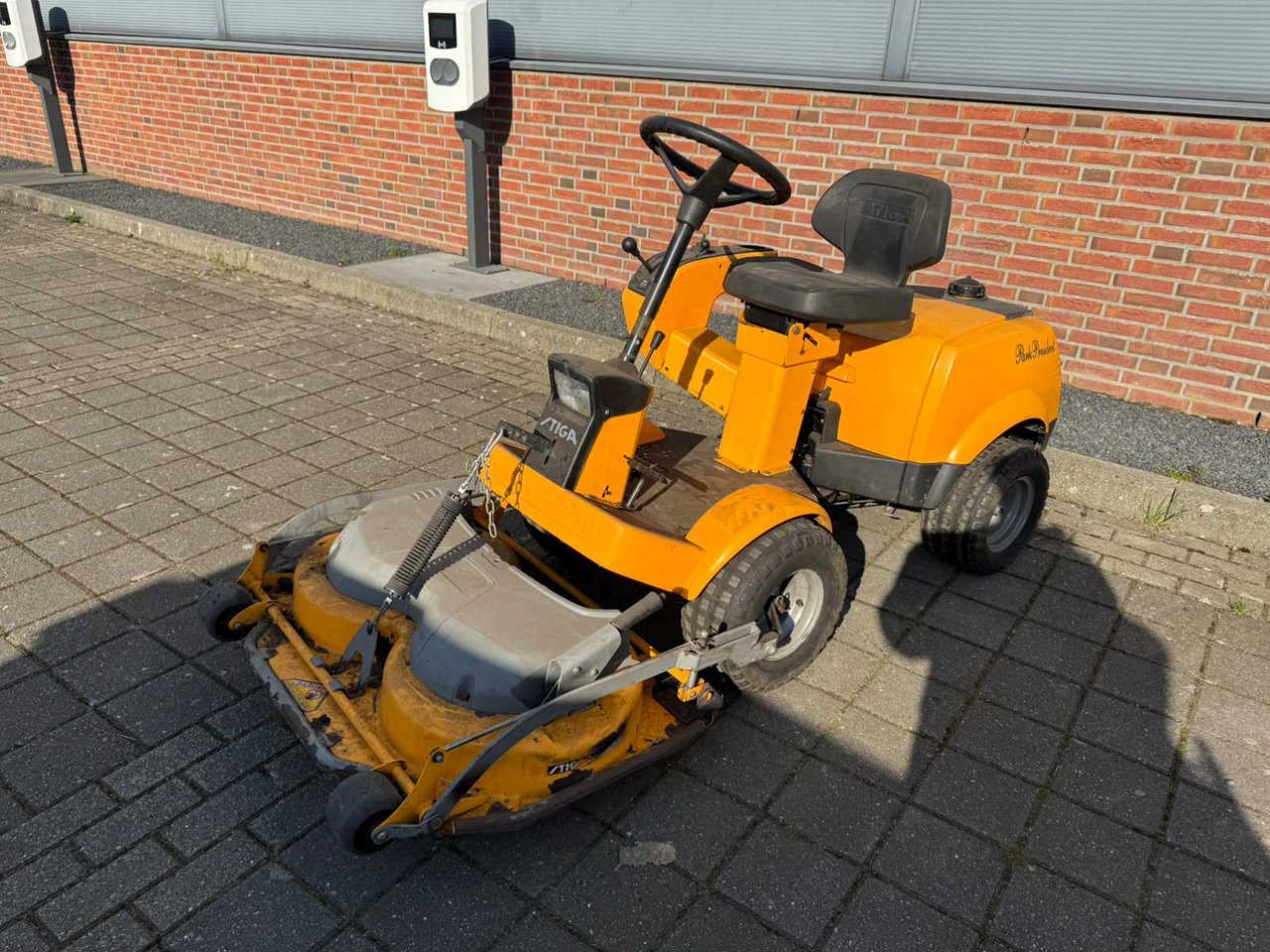 Stiga Park president - Garden mower: picture 1 Stiga Park president - Garden mower: picture 1
