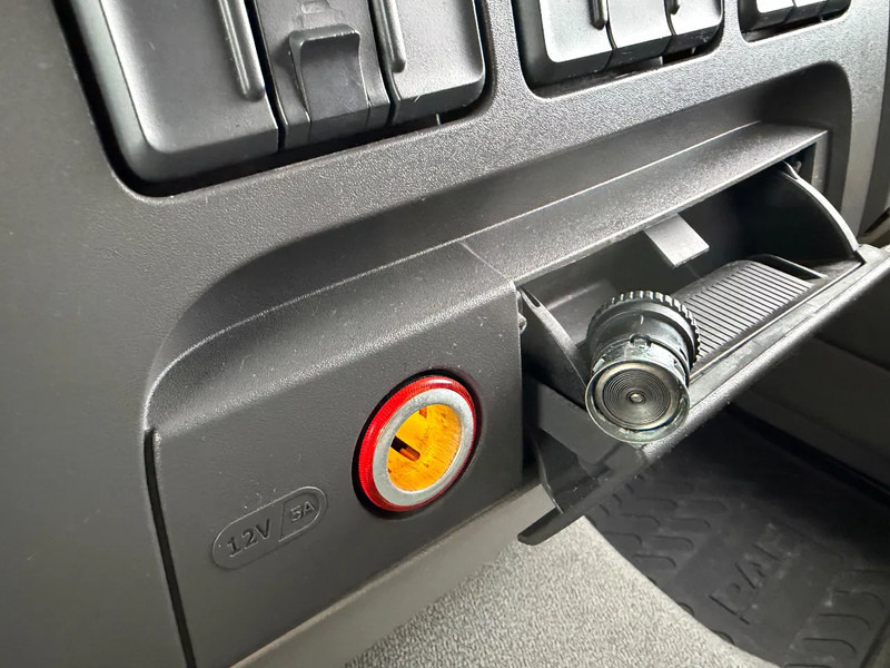 Curtainsider truck DAF CF 320 LF320.19. EURO6. 2021. 760x248x270: picture 18