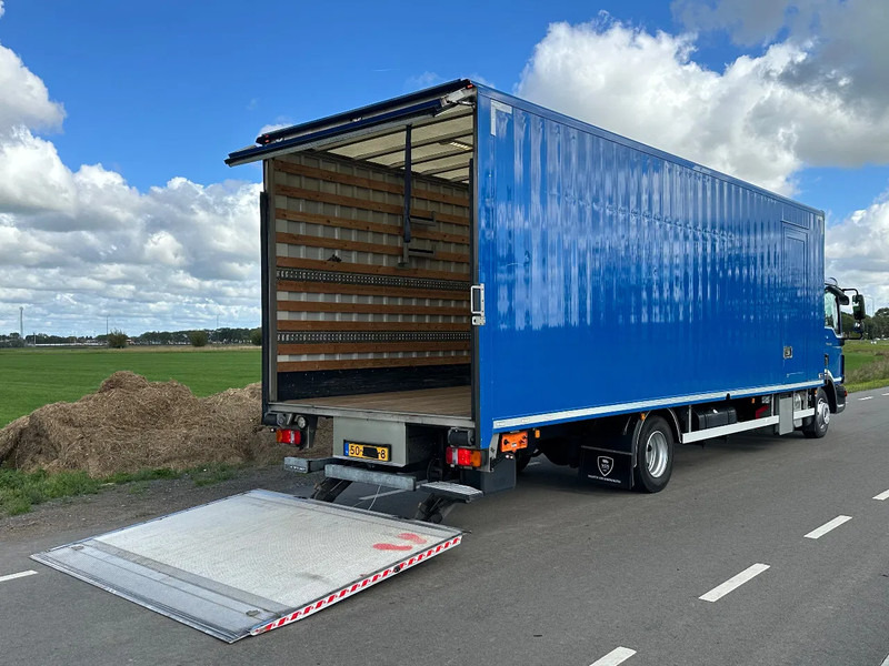 MAN TGL TGL12.220 EURO6. 820x248x230. - Box truck: picture 4 MAN TGL TGL12.220 EURO6. 820x248x230. - Box truck: picture 4