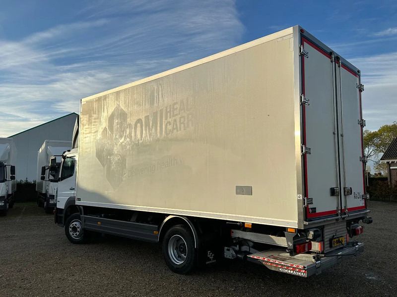 Mercedes-Benz Atego ATEGO1218 GEISOLEERDE OPBOUW 620x247x260! 2000kg Laadklep. - Box truck: picture 4 Mercedes-Benz Atego ATEGO1218 GEISOLEERDE OPBOUW 620x247x260! 2000kg Laadklep. - Box truck: picture 4