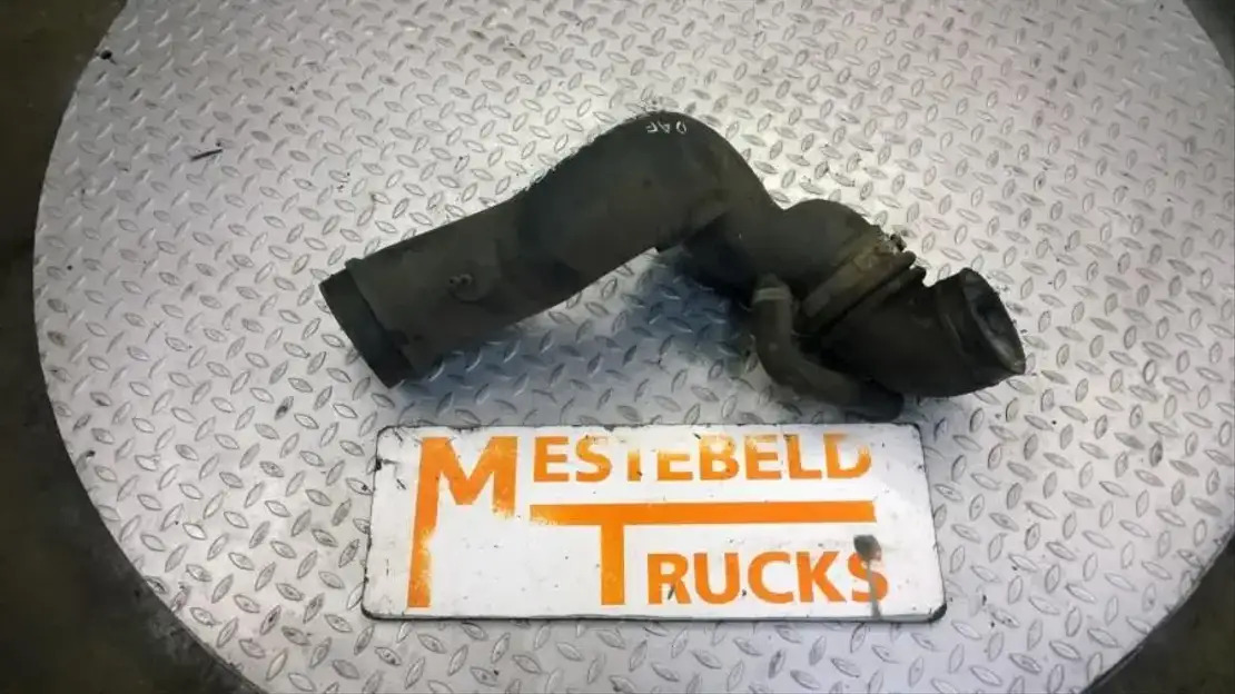 DAF Inlaatbuis van luchtfilterhuis  - Air intake pipe for Truck: picture 1 DAF Inlaatbuis van luchtfilterhuis  - Air intake pipe for Truck: picture 1