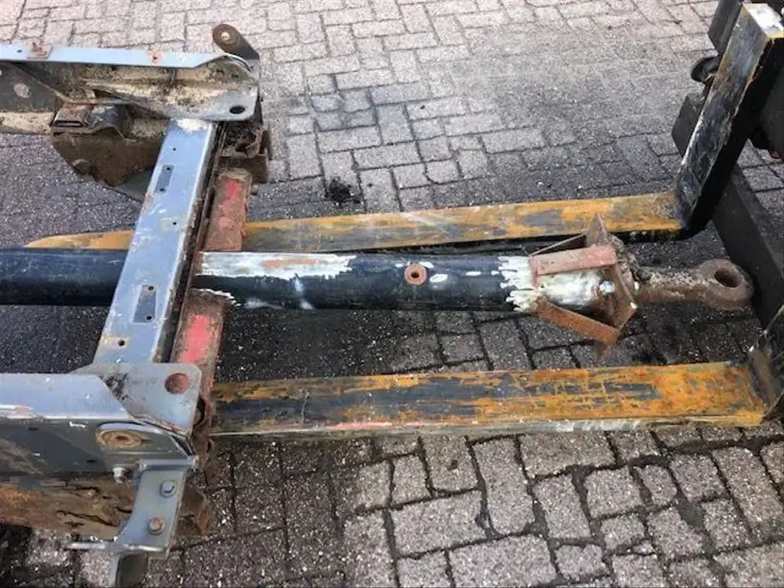 Diversen DIV. Onderstel - Frame/ Chassis for Truck: picture 3 Diversen DIV. Onderstel - Frame/ Chassis for Truck: picture 3