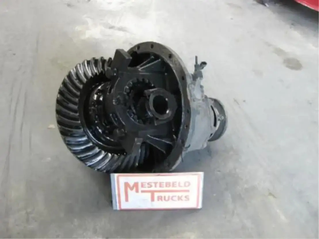 Iveco 177 E - Rear axle for Truck: picture 1 Iveco 177 E - Rear axle for Truck: picture 1