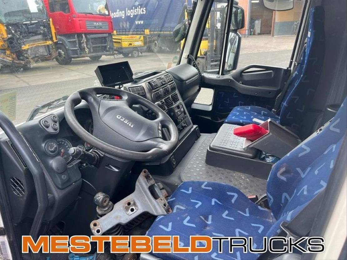 Iveco Korte cabine - Cab for Truck: picture 3 Iveco Korte cabine - Cab for Truck: picture 3