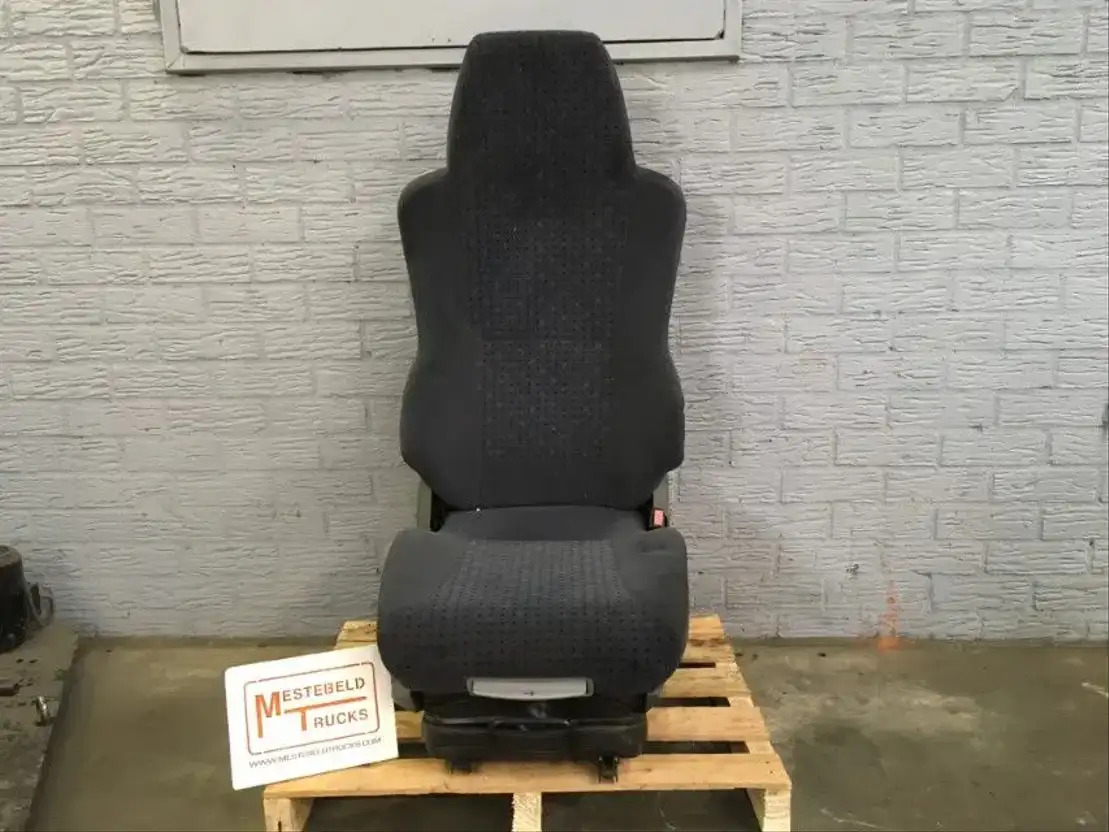 MAN Stoel bijrijderskant statisch - Seat for Truck: picture 1 MAN Stoel bijrijderskant statisch - Seat for Truck: picture 1