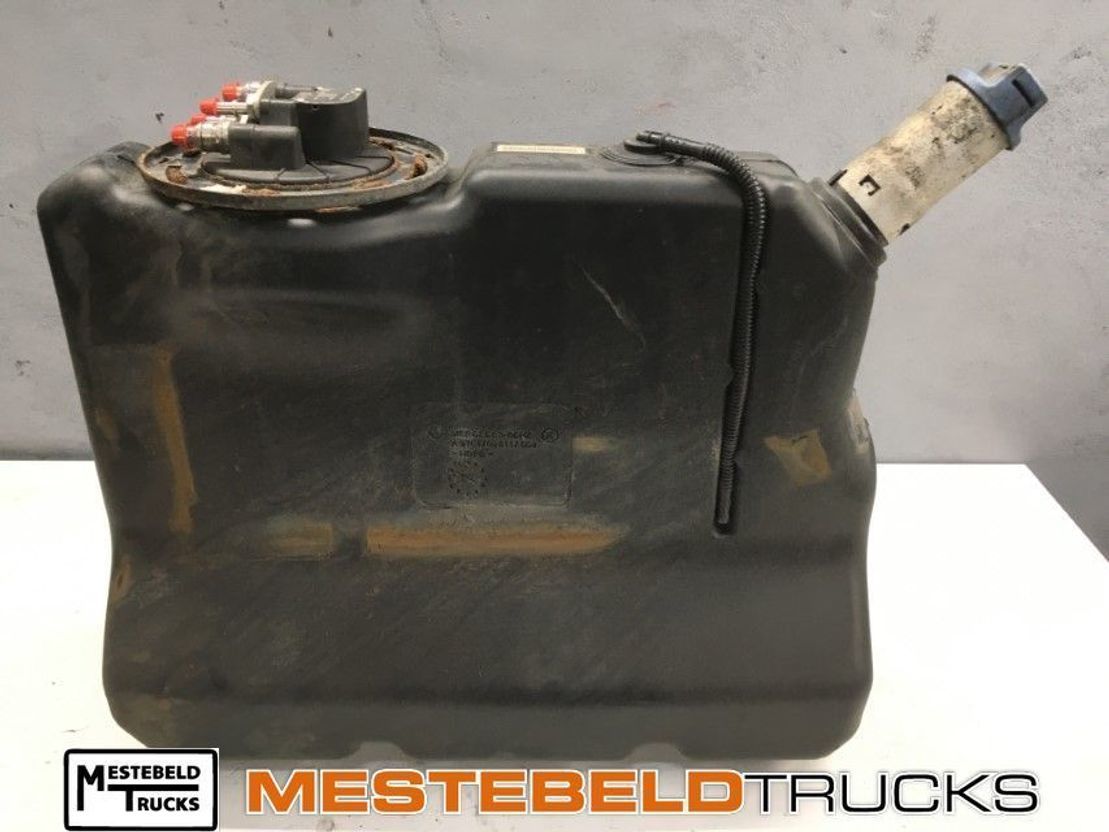 Mercedes-Benz Ad blue tank 25 liter - Exhaust system for Truck: picture 1 Mercedes-Benz Ad blue tank 25 liter - Exhaust system for Truck: picture 1
