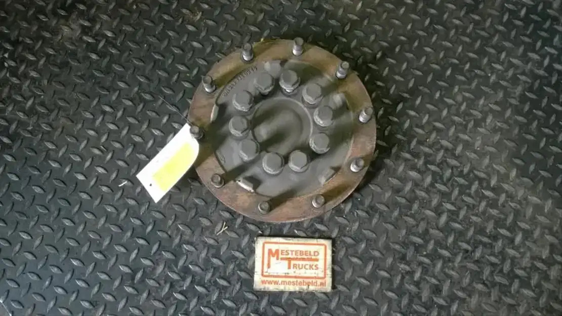 Mercedes-Benz Naafplaat - Front axle for Truck: picture 1 Mercedes-Benz Naafplaat - Front axle for Truck: picture 1