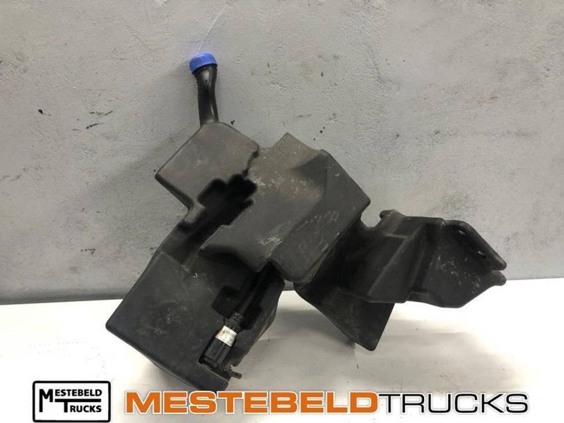 Mercedes-Benz Ruitensproeierreservoir - Cab and interior for Truck: picture 1 Mercedes-Benz Ruitensproeierreservoir - Cab and interior for Truck: picture 1