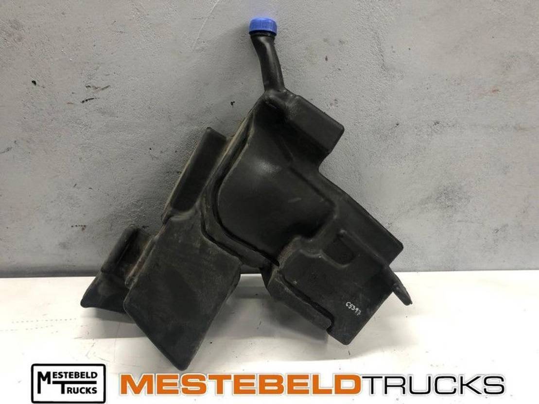 Mercedes-Benz Ruitensproeierreservoir - Cab and interior for Truck: picture 2 Mercedes-Benz Ruitensproeierreservoir - Cab and interior for Truck: picture 2