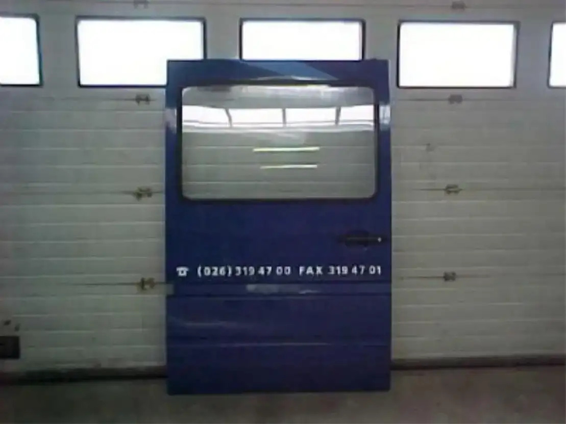 Mercedes-Benz Zijdeur sprinter - Cab and interior for Truck: picture 1 Mercedes-Benz Zijdeur sprinter - Cab and interior for Truck: picture 1