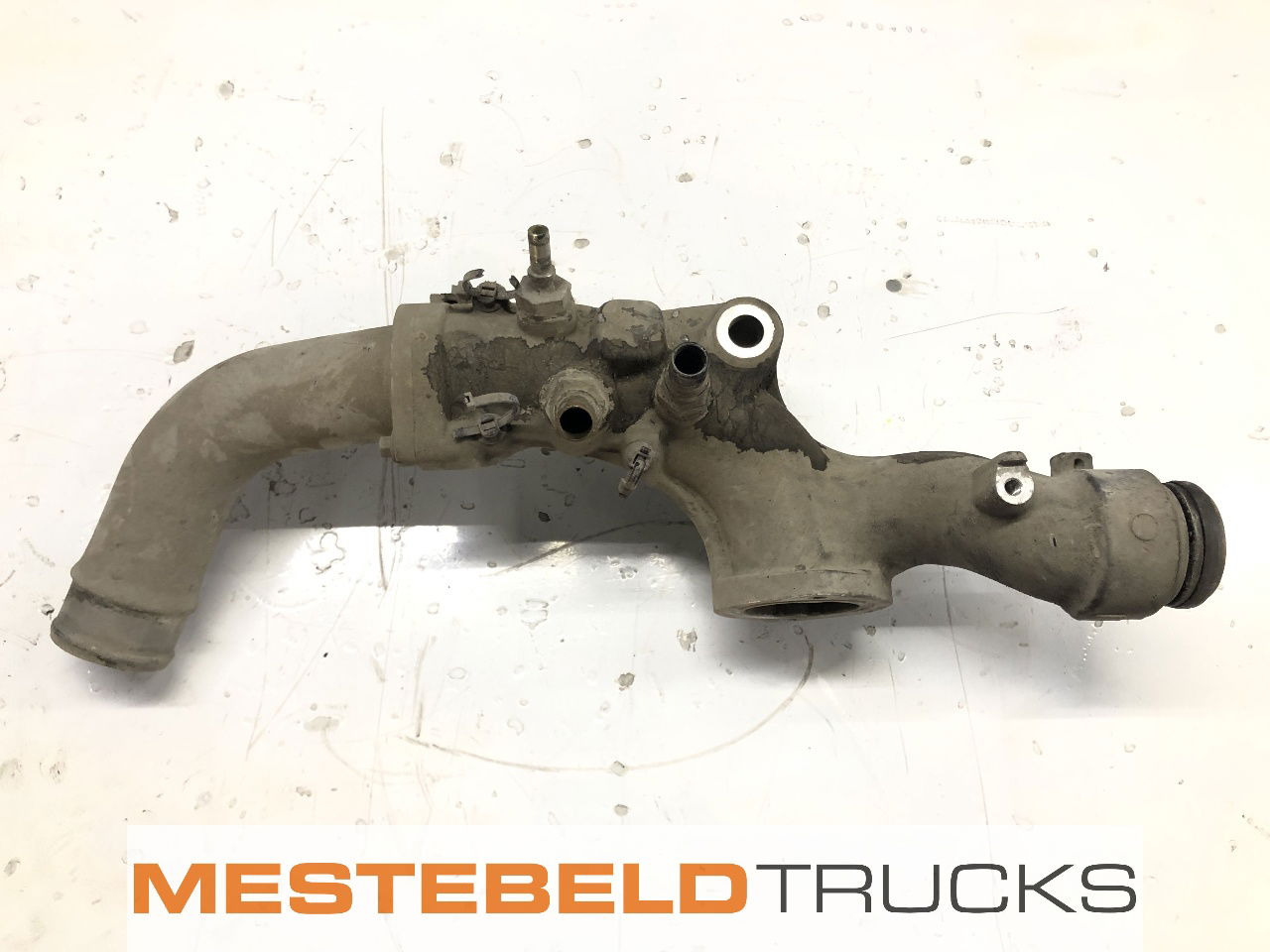 Renault Koelvloeistofbuis - Engine for Truck: picture 1 Renault Koelvloeistofbuis - Engine for Truck: picture 1