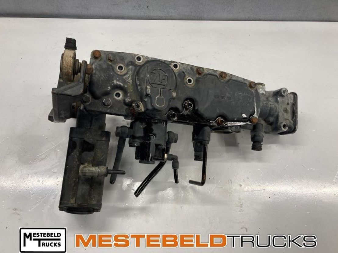 Renault Schakeldeksel 16S151 - Gearbox for Truck: picture 1 Renault Schakeldeksel 16S151 - Gearbox for Truck: picture 1