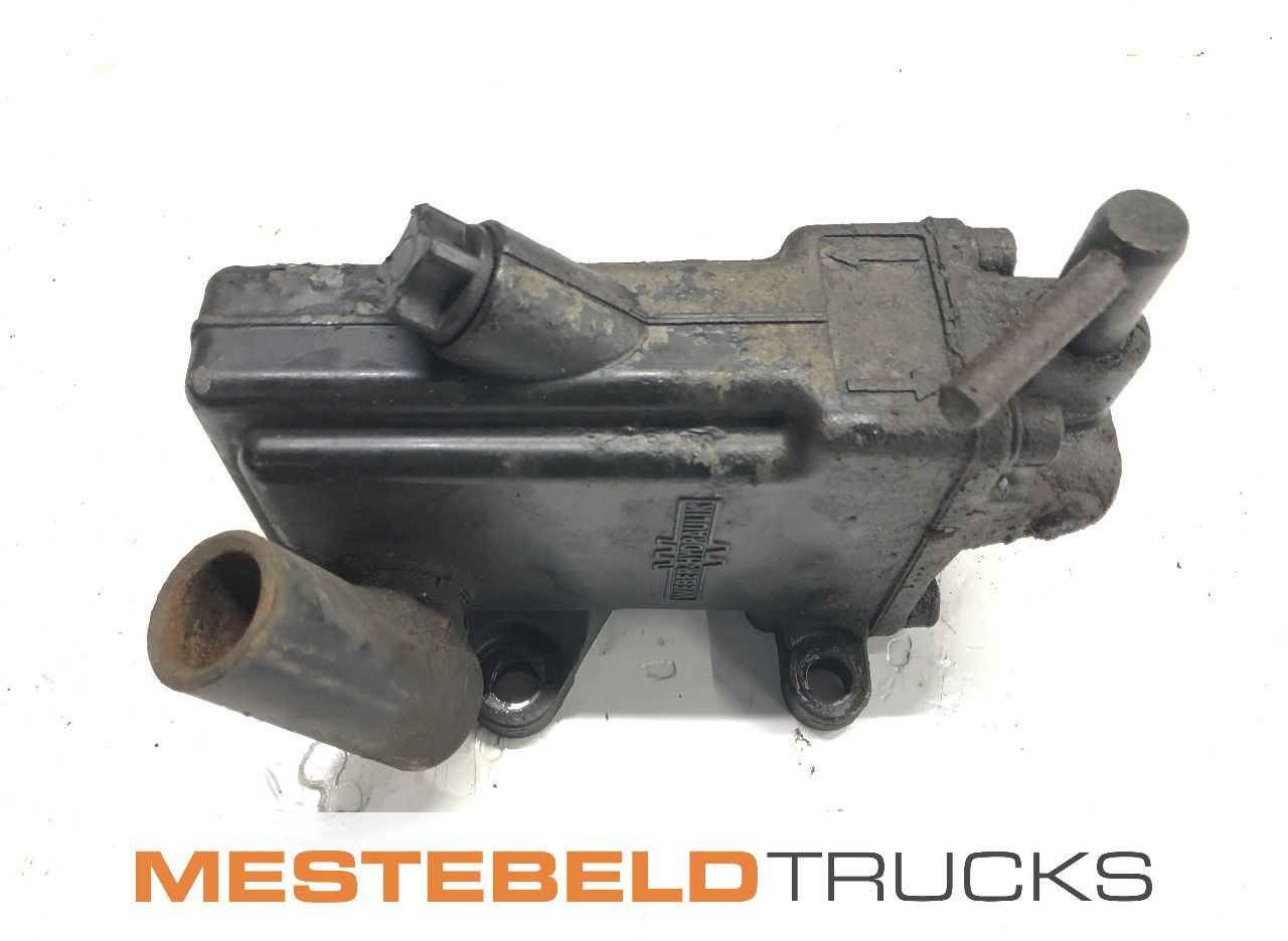 Volvo Cabinekantelpomp FL240 - Cab and interior for Truck: picture 1 Volvo Cabinekantelpomp FL240 - Cab and interior for Truck: picture 1