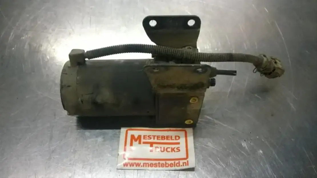 Volvo Elektrische cabinepomp - Cab and interior for Truck: picture 1 Volvo Elektrische cabinepomp - Cab and interior for Truck: picture 1