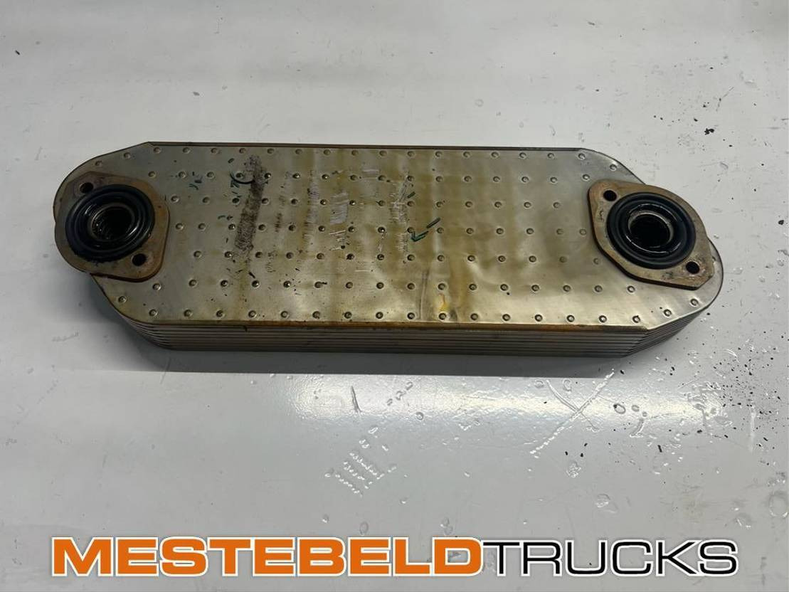Volvo Oliekoeler D13K - Engine and parts for Truck: picture 1 Volvo Oliekoeler D13K - Engine and parts for Truck: picture 1