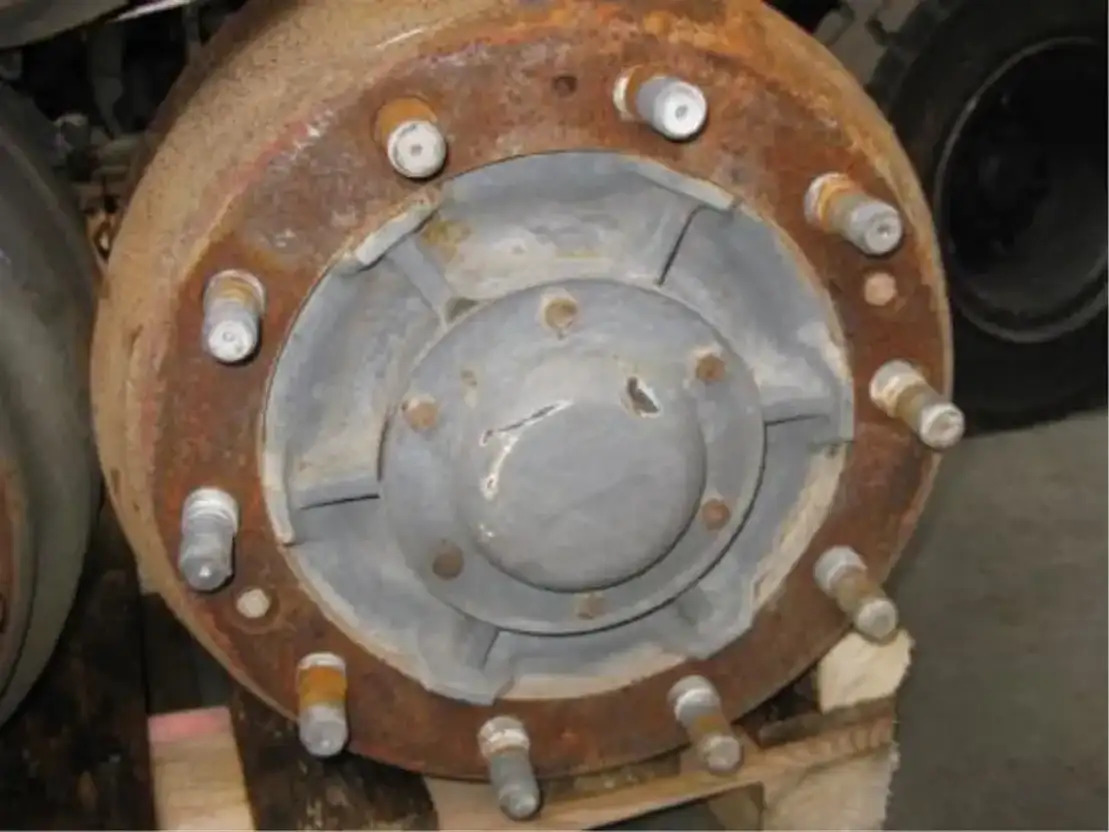 Volvo Vooras - Front axle for Truck: picture 1 Volvo Vooras - Front axle for Truck: picture 1