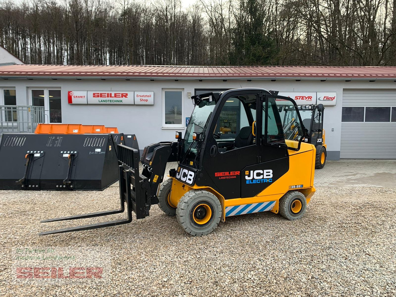 JCB TLT 35-22E Teletruk - Telescopic handler: picture 1 JCB TLT 35-22E Teletruk - Telescopic handler: picture 1