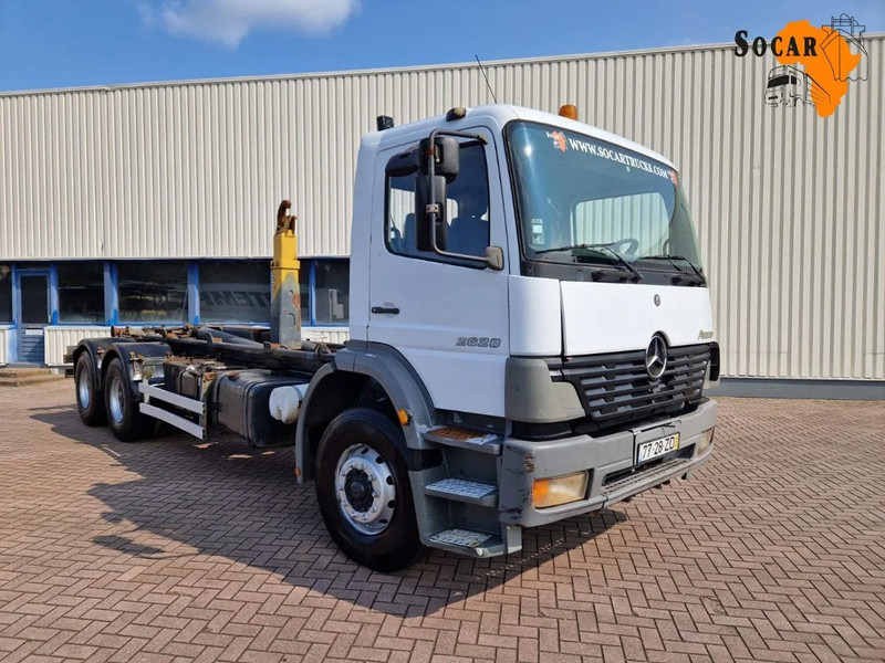 Mercedes-Benz Atego 2628 6x4 Euro 3 Manual Gear full steel suspension - Hook lift truck: picture 1 Mercedes-Benz Atego 2628 6x4 Euro 3 Manual Gear full steel suspension - Hook lift truck: picture 1