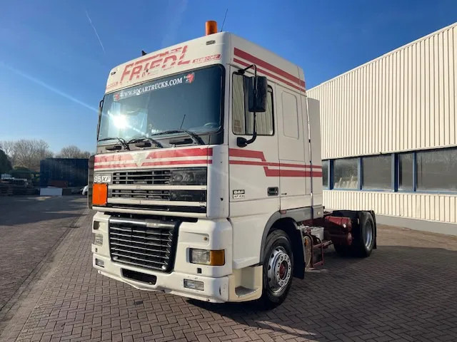 DAF XF 95.430 Manual-Gear Euro 3 - Tractor unit: picture 3 DAF XF 95.430 Manual-Gear Euro 3 - Tractor unit: picture 3