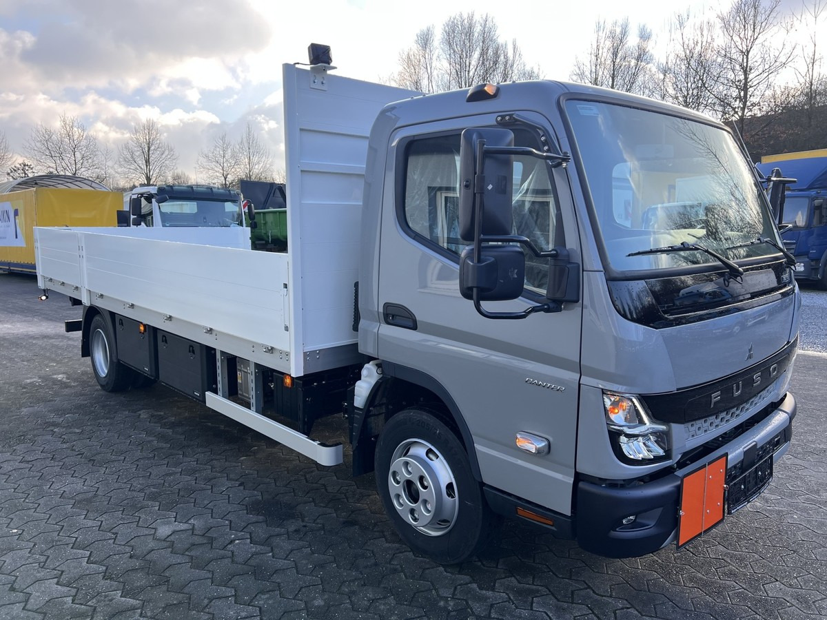 FUSO Canter 7C18 Gastransport ADR Gefahrgut Pritsche - Flatbed van: picture 3 FUSO Canter 7C18 Gastransport ADR Gefahrgut Pritsche - Flatbed van: picture 3