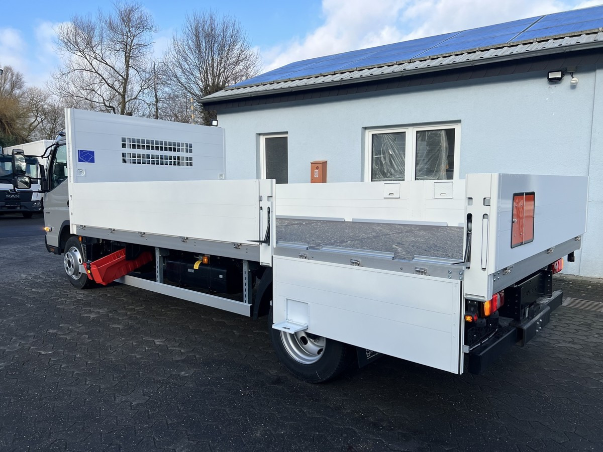 FUSO Canter 7C18 Gastransport ADR Gefahrgut Pritsche - Flatbed van: picture 5 FUSO Canter 7C18 Gastransport ADR Gefahrgut Pritsche - Flatbed van: picture 5