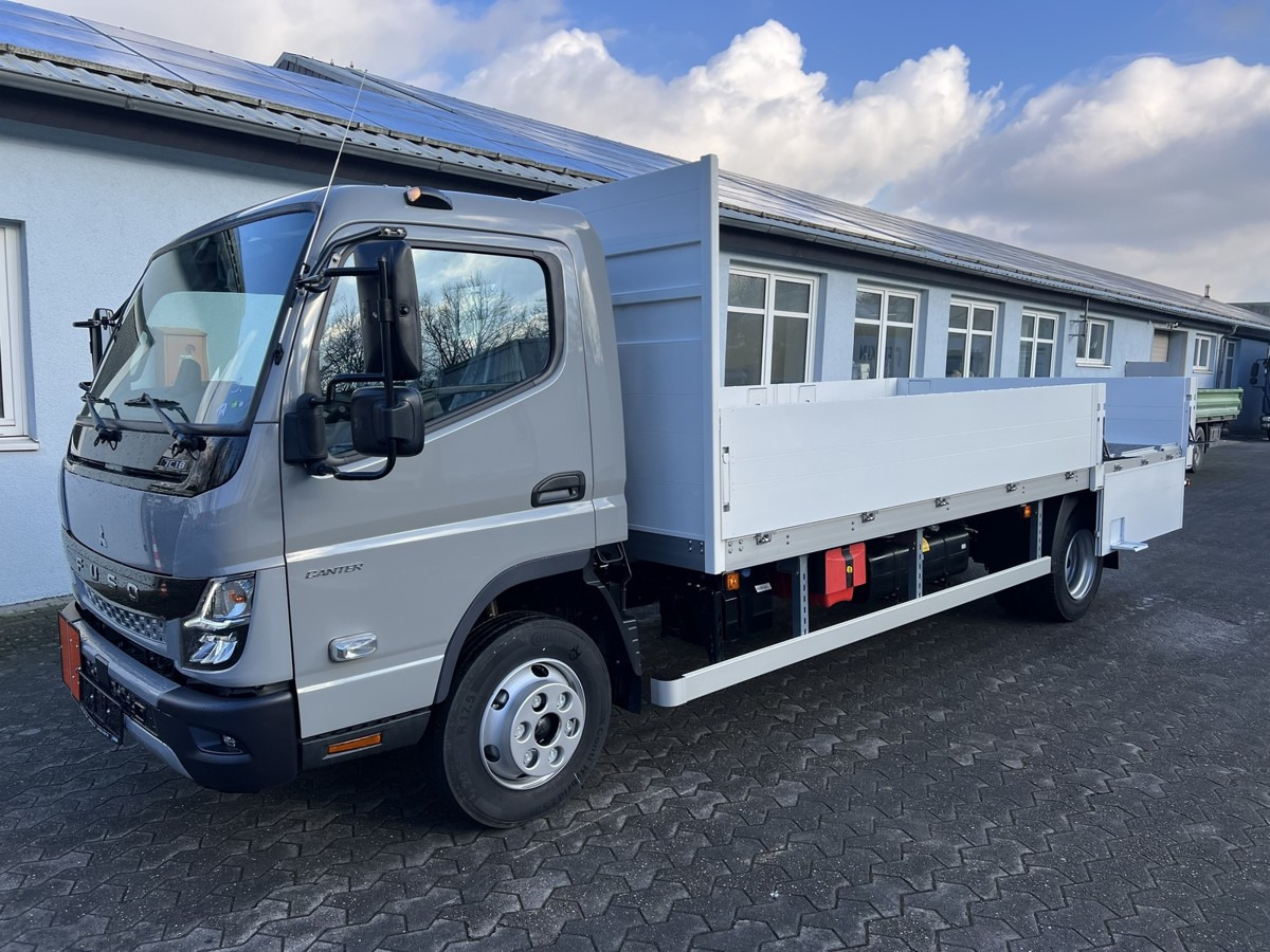 FUSO Canter 7C18 Gastransport ADR Gefahrgut Pritsche - Flatbed van: picture 4 FUSO Canter 7C18 Gastransport ADR Gefahrgut Pritsche - Flatbed van: picture 4