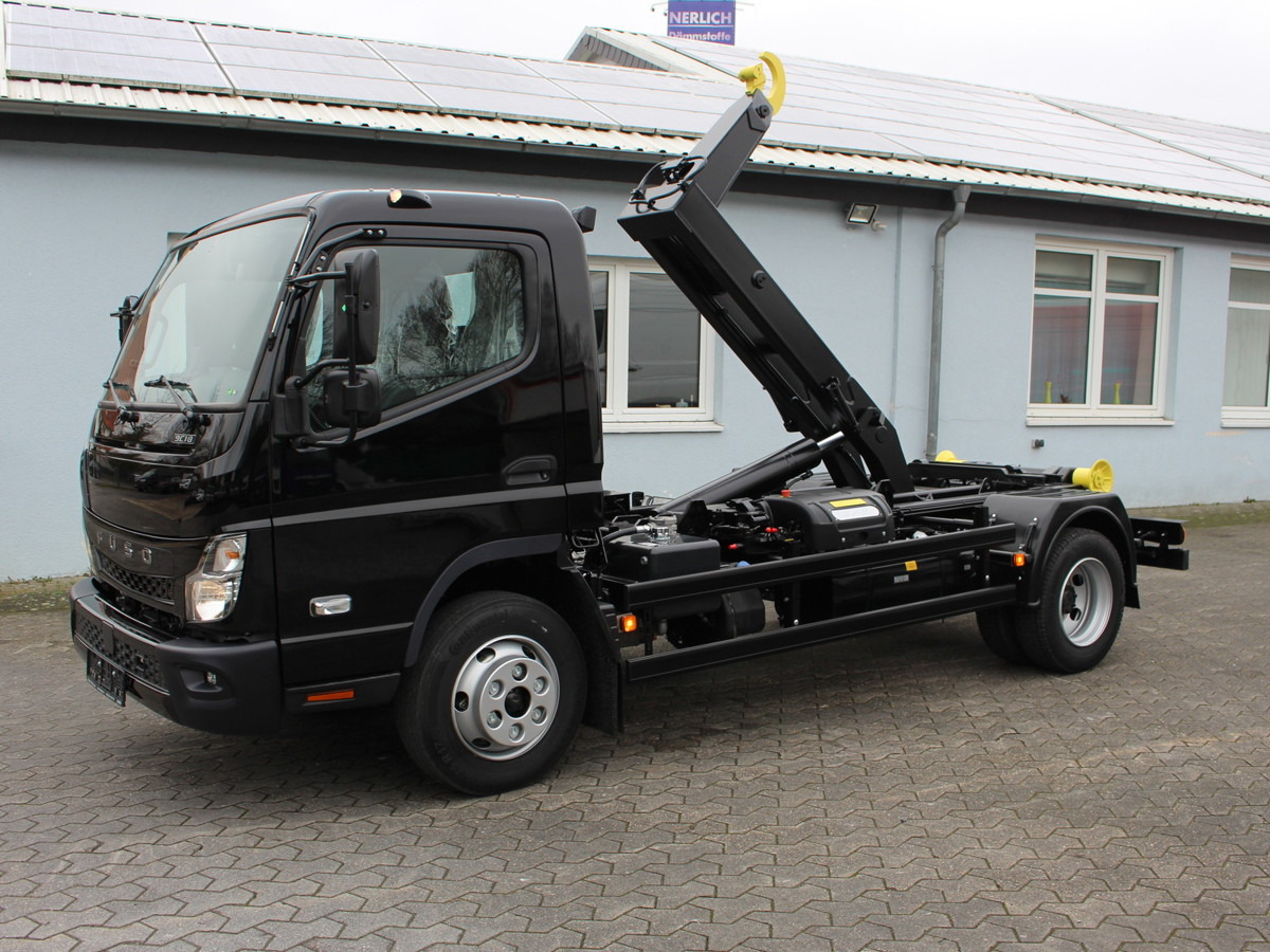 FUSO Canter FUSO 9C18  City Abrollkipper Hooklift Bla - Hook lift truck, Crane truck: picture 2 FUSO Canter FUSO 9C18  City Abrollkipper Hooklift Bla - Hook lift truck, Crane truck: picture 2