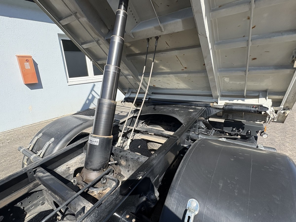 Tipper van FUSO Fuso Canter 7C18 Meiller 3-Seiten Kipper sofort: picture 13 Tipper van FUSO Fuso Canter 7C18 Meiller 3-Seiten Kipper sofort: picture 13